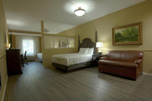 Azure Hotel & Suites Ontario, A Trademark Collection Hotel image 25
